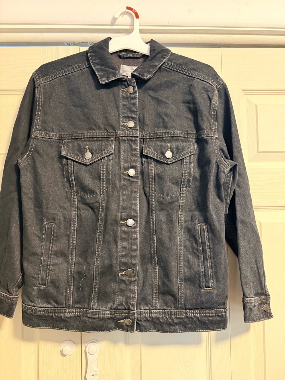 Universal Thread Black Denim Trucker Jacket